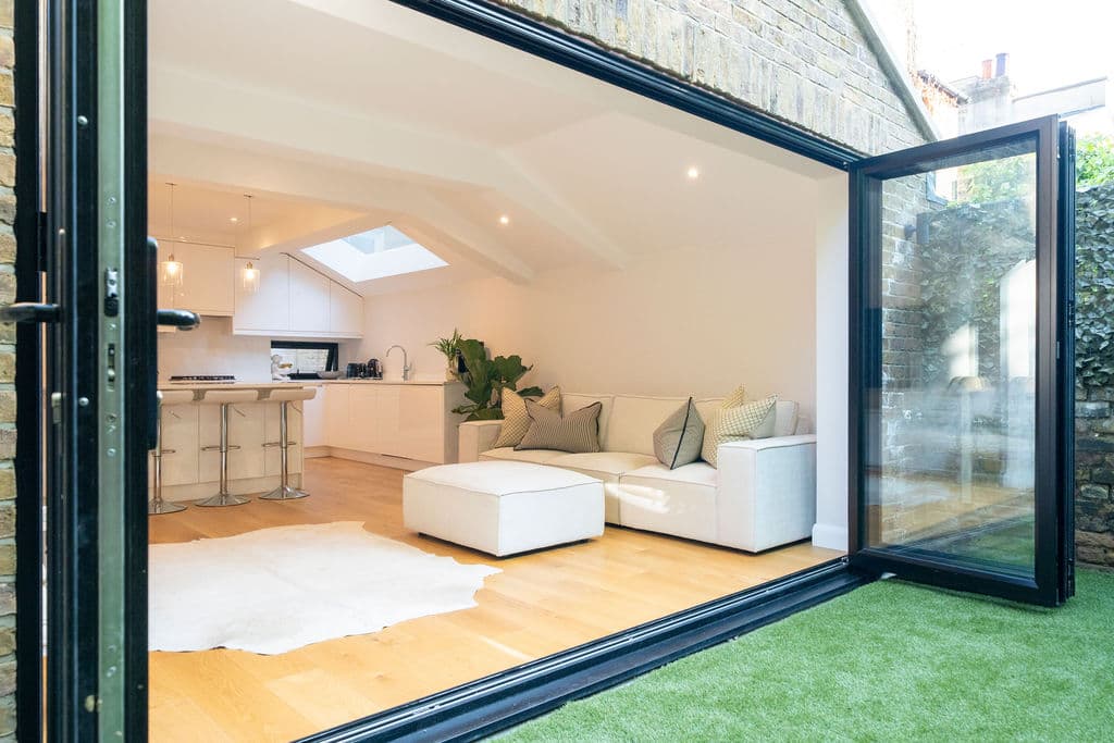 Gowan Avenue - Image 13